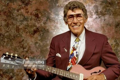 10 Best Carl Perkins Songs of All Time
