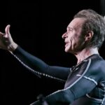 David Lee Roth Covers Simon & Garfunkel’s Baby Driver