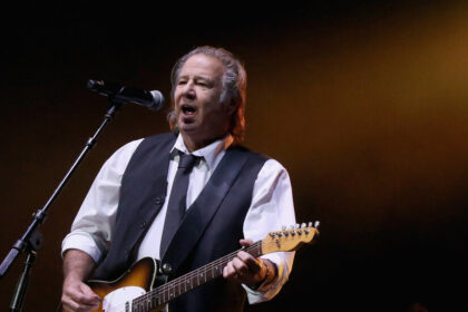 Greg Kihn, 75, Dies; Scored Hits With ‘Jeopardy’ and ‘The Breakup Song’