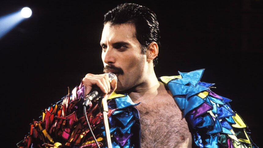 The Top 15 Most Iconic Male Singers