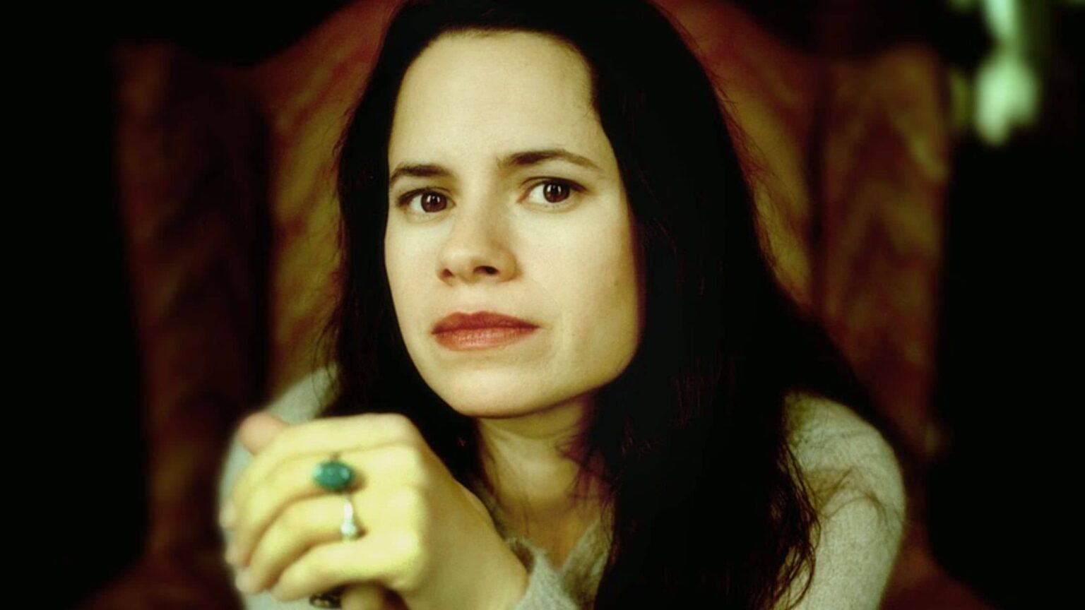 Natalie Merchant Bio: Music, Achievements, and Net Worth