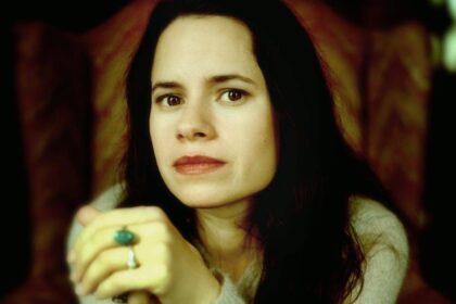 Natalie Merchant Bio: Music, Achievements, and Net Worth