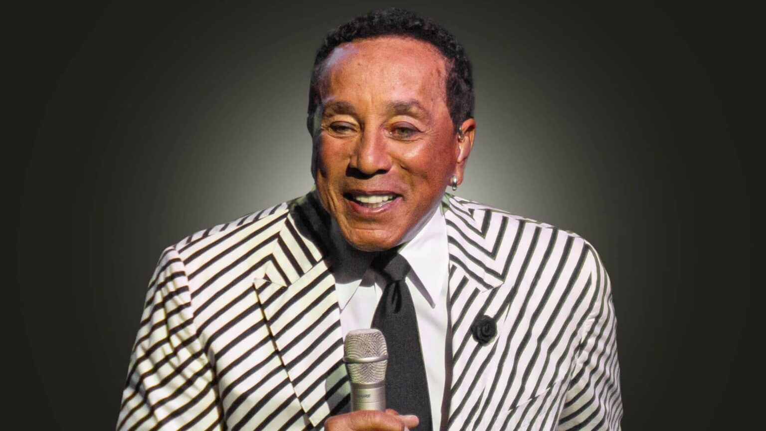 Smokey Robinson: The Architect of Motown’s Sound