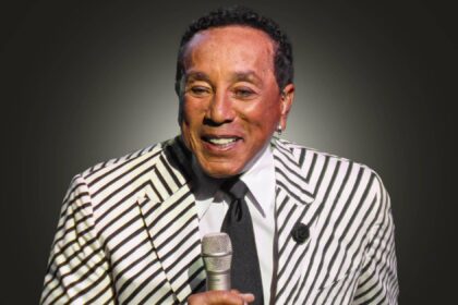 Smokey Robinson: The Architect of Motown’s Sound