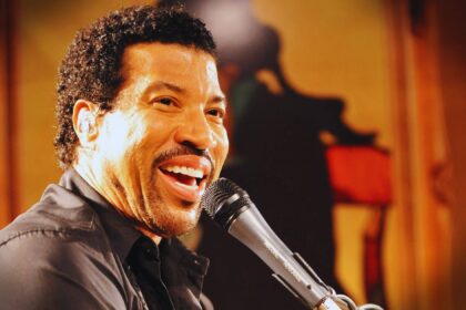 Lionel Richie Bio: Music, Achievements, and Net Worth